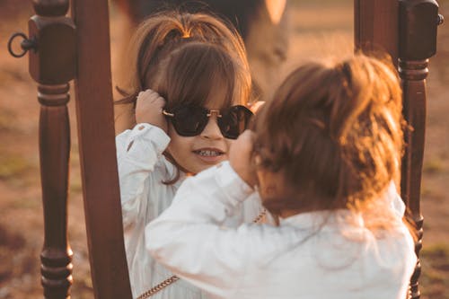 今夕何夕兮 眉翠唇红的女孩名字