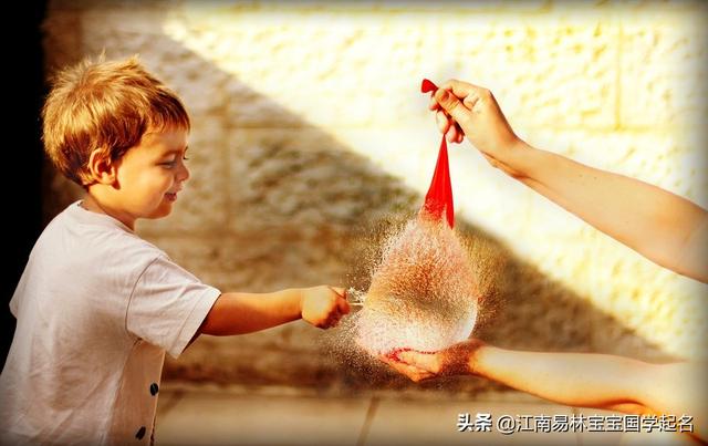 诗经楚辞起名:两本不容错过的经典,取大气完善的宝宝名字_宝宝起名_宝宝起名,取名