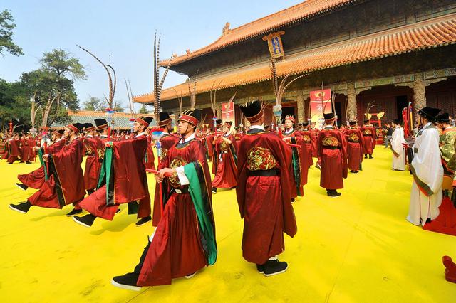 男宝名字大全：10个一表人材《论语》小男孩名字，真的很有意境
