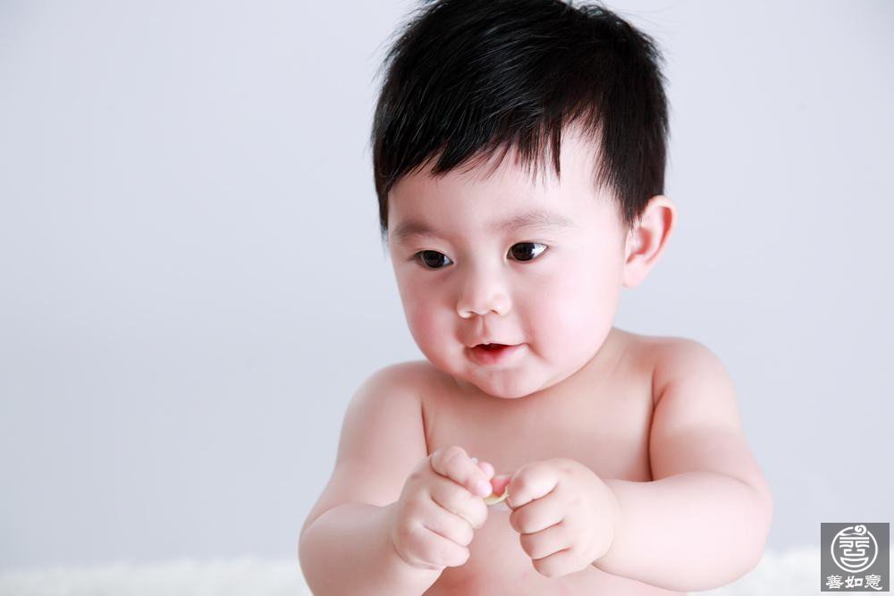 明星宝宝起乳名方法大全 2017鸡年男女宝宝乳名大全