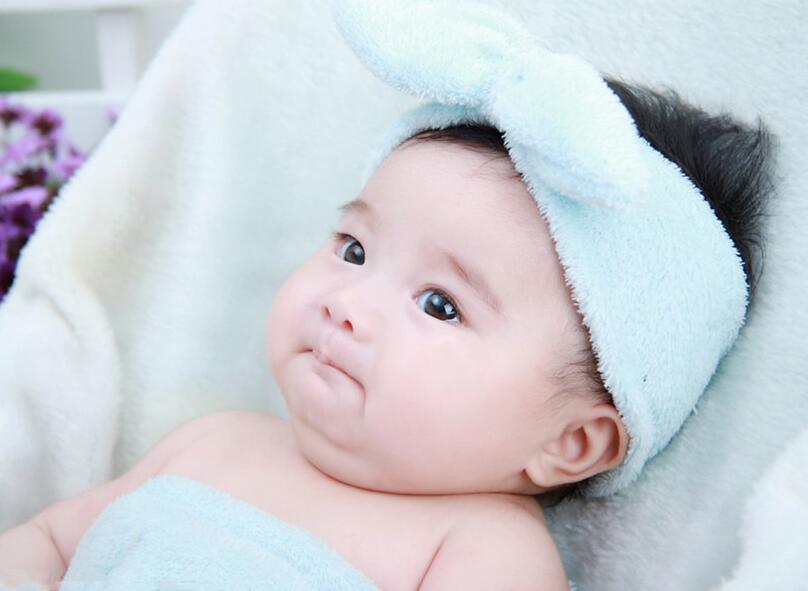 如何给宝宝起乳名 涵义聪明的乳名大全